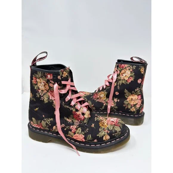 Dr. Martens Womens Black /Pink Floral Canvas Lace-Up Boots Size 8 US / 39 EU - Picture 1 of 9